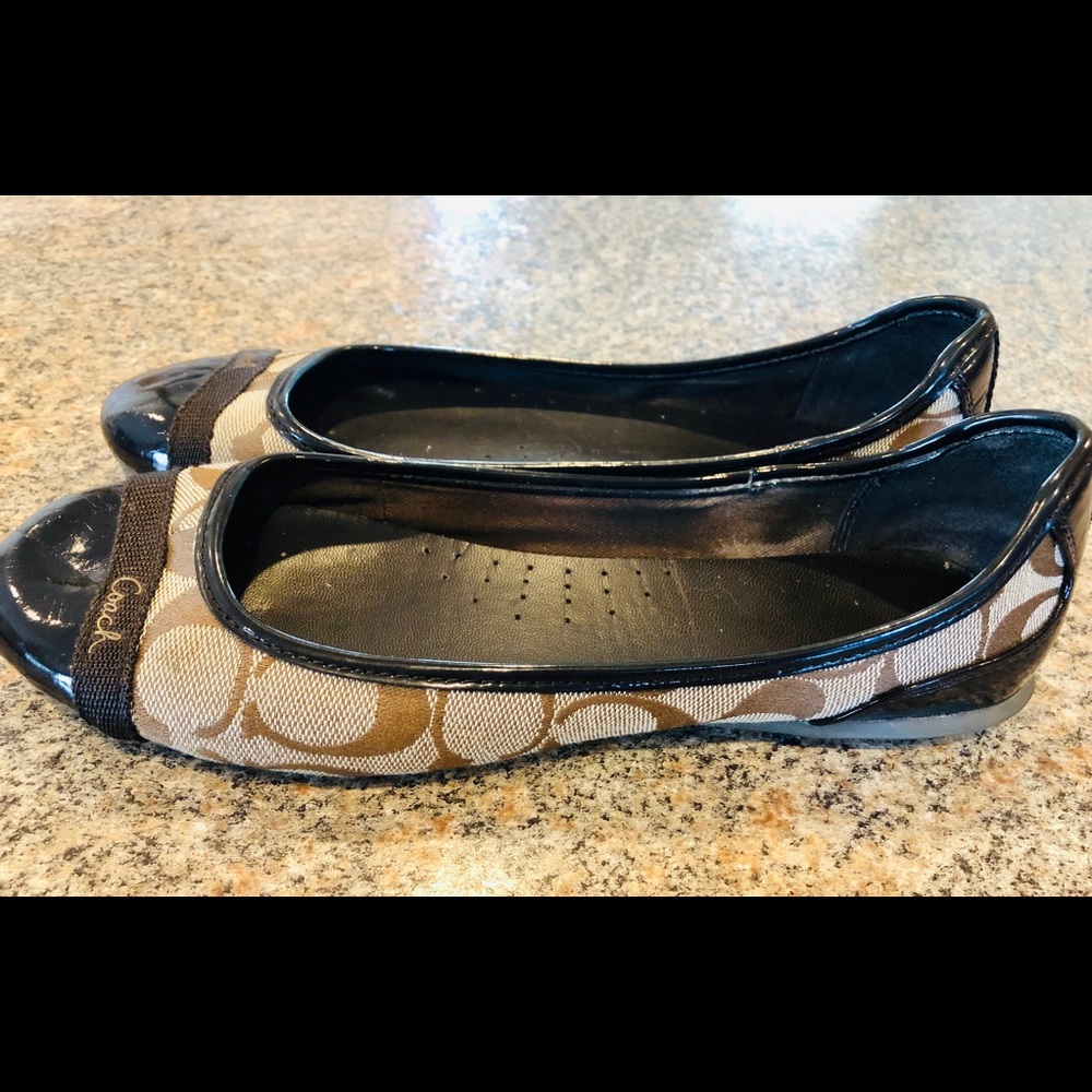 Coach Signature Flats - Picture 2 of 5